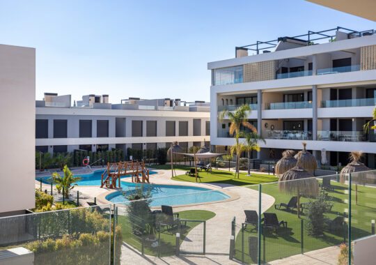 Mantenimiento de jardines y piscinas en comunidades de lujo - Valle Jardines Exclusivo
