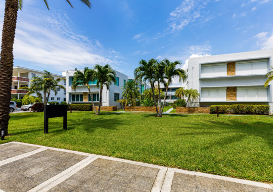 Mantenimiento de jardines y piscinas en comunidades de lujo - Valle Jardines Exclusivo